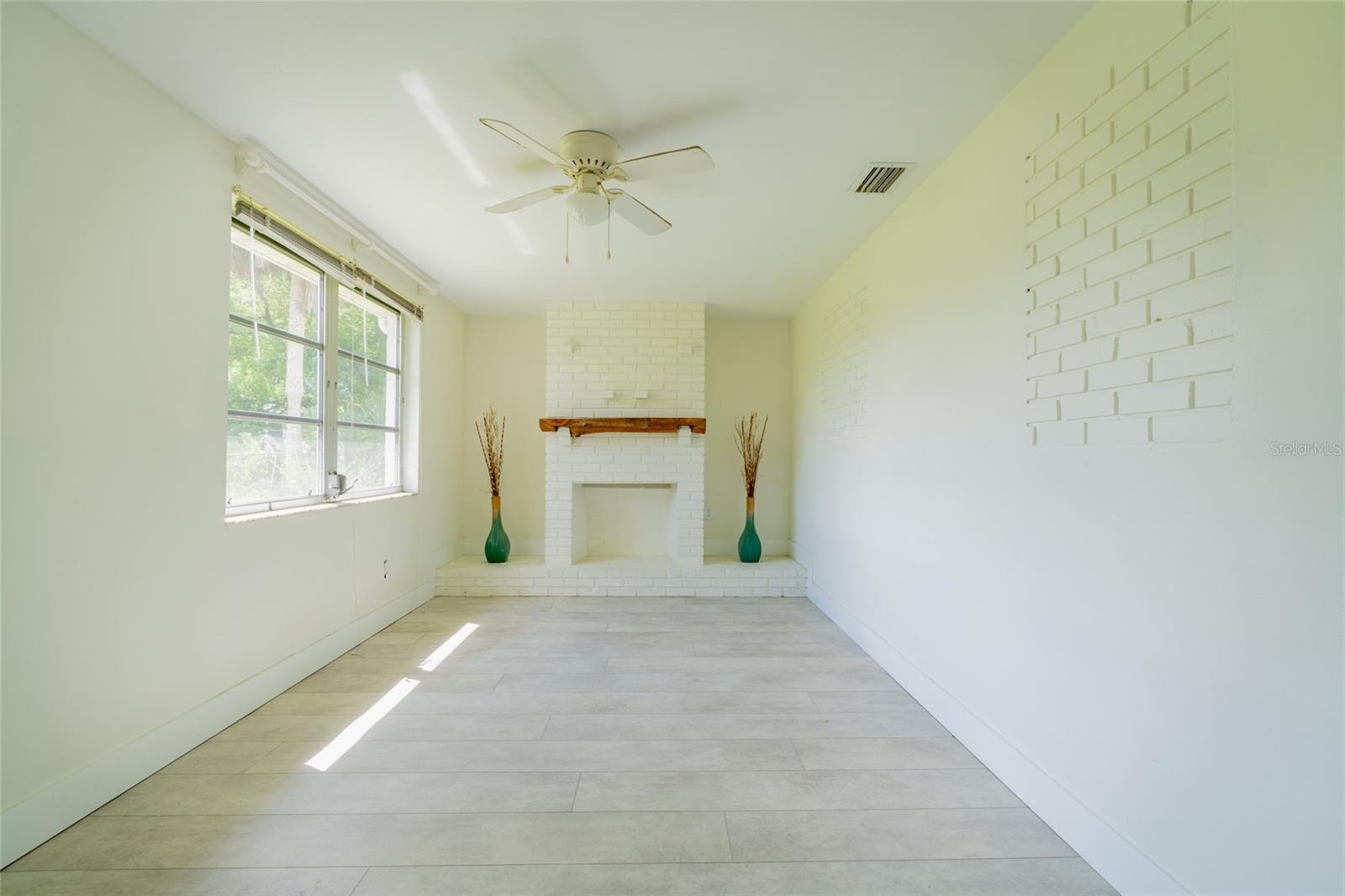 605 BARNES PKWY — photo 21
