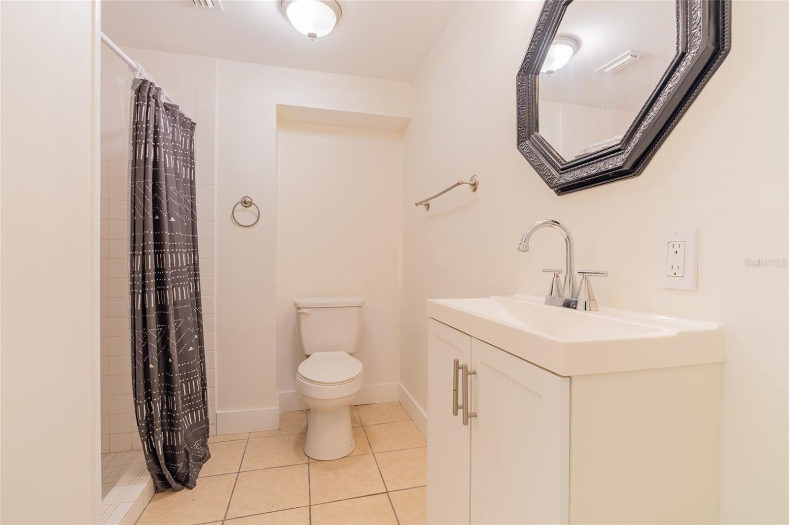 605 BARNES PKWY — photo 26