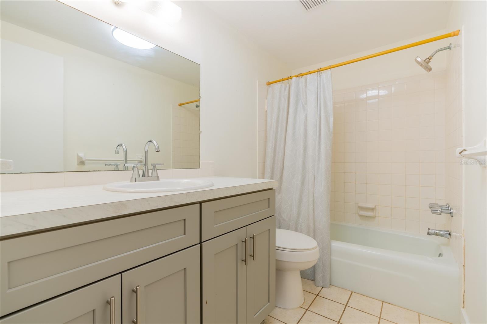 605 BARNES PKWY — photo 32