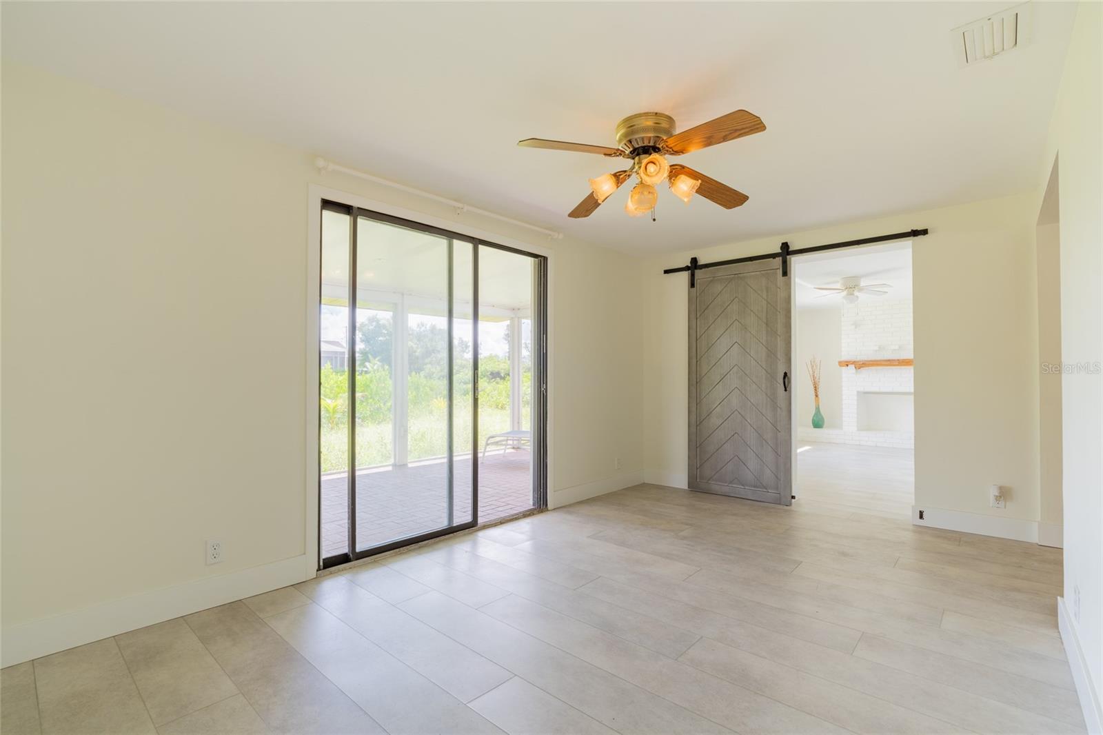 605 BARNES PKWY — photo 20