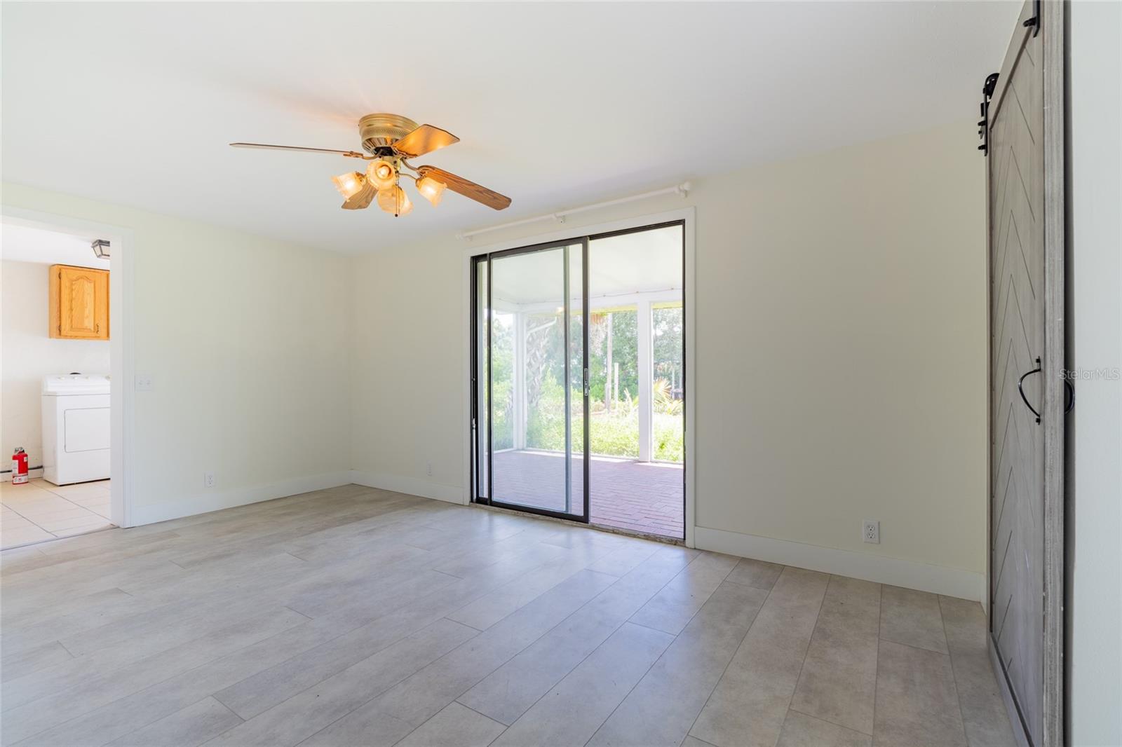 605 BARNES PKWY — photo 18