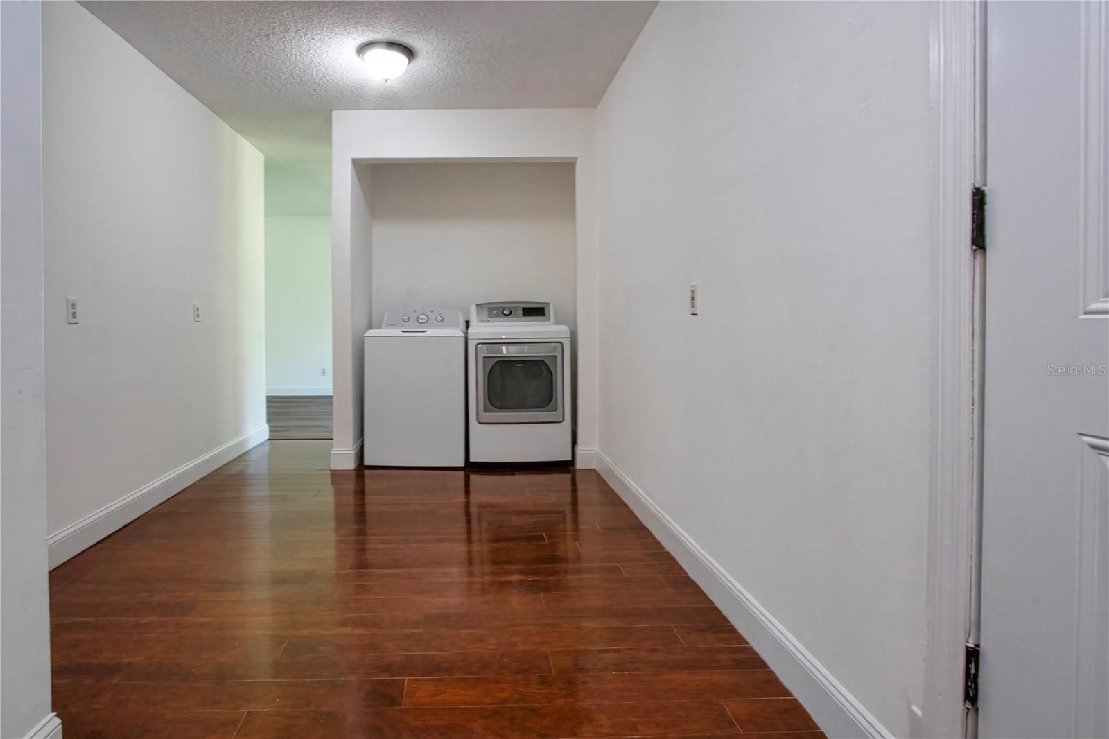2501 LIGHTFOOT RD — photo 26