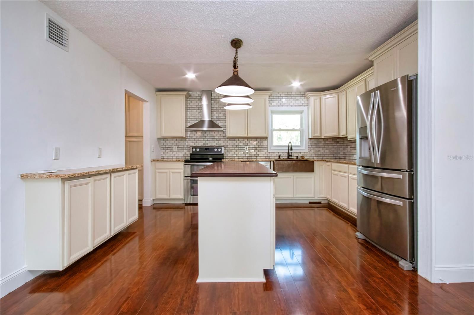 2501 LIGHTFOOT RD — photo 23