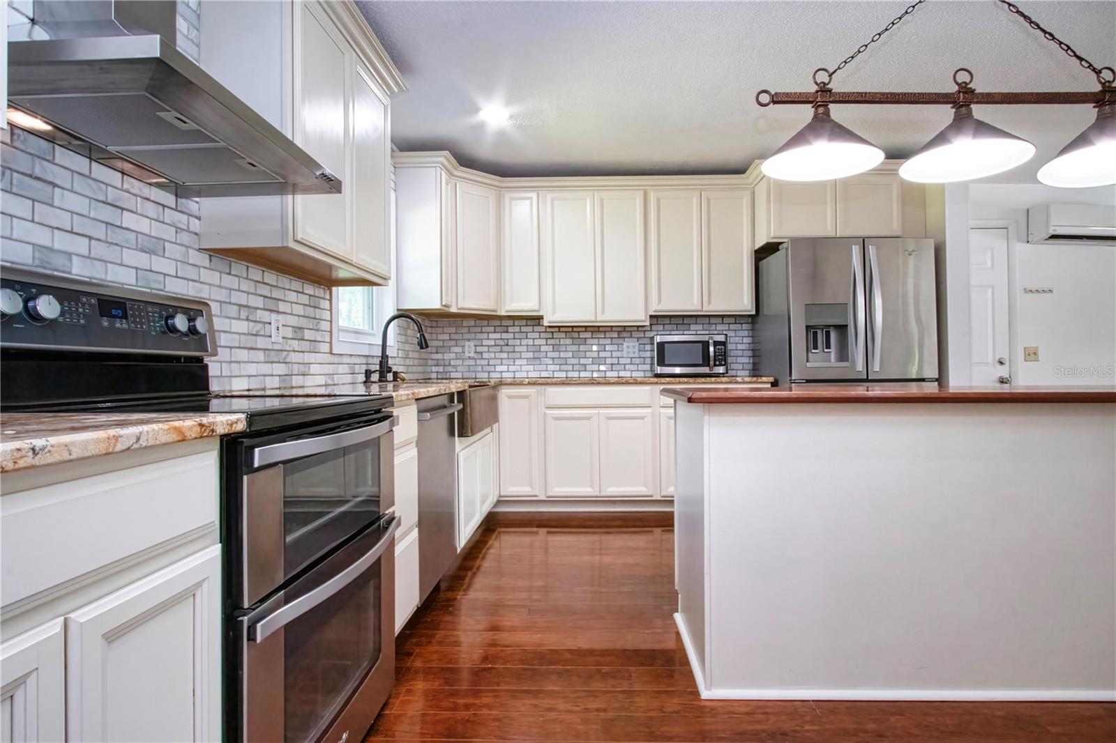 2501 LIGHTFOOT RD — photo 20