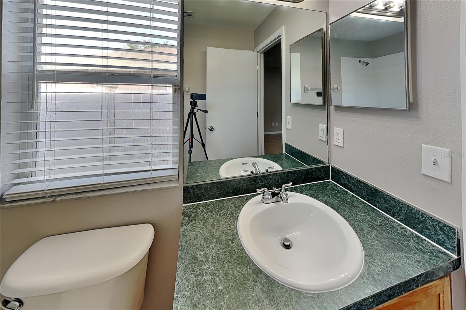 Home in RIVERVIEW — photo 10