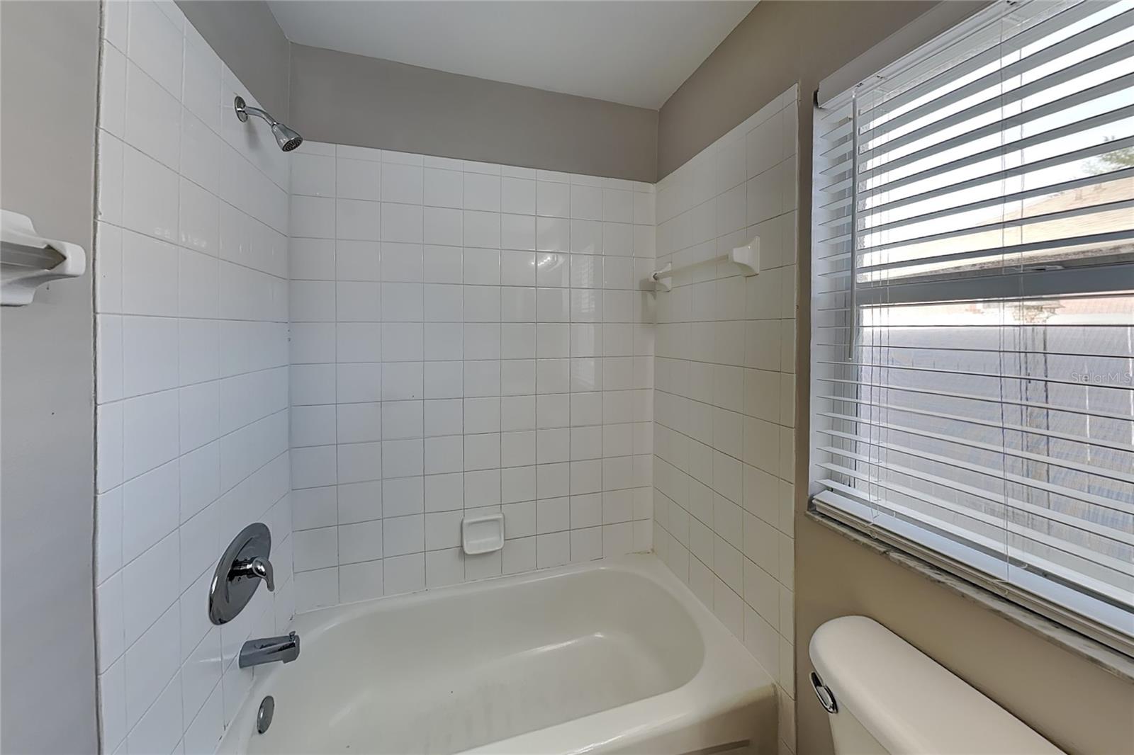 Home in RIVERVIEW — photo 11