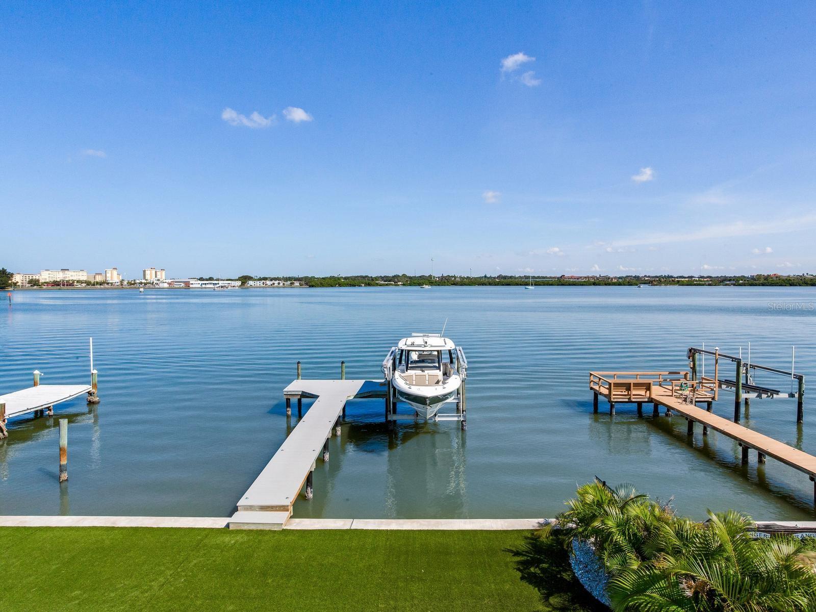 836 BAY POINT DR — photo 64