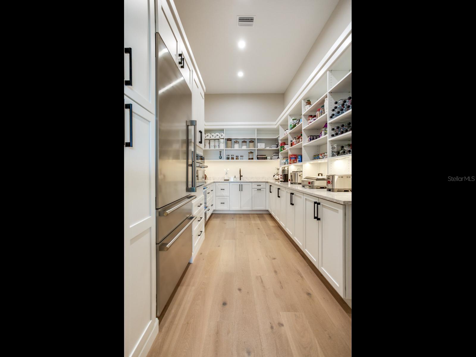 836 BAY POINT DR — photo 16