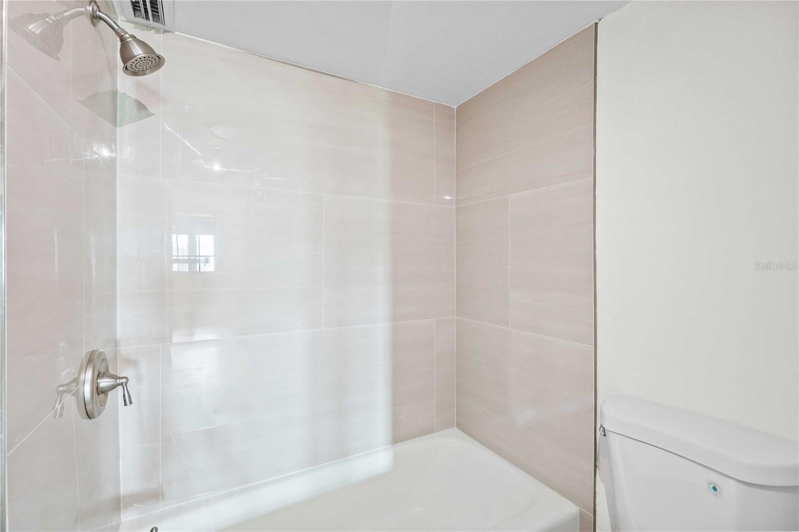 2618 COVE CAY DR #108 — photo 21