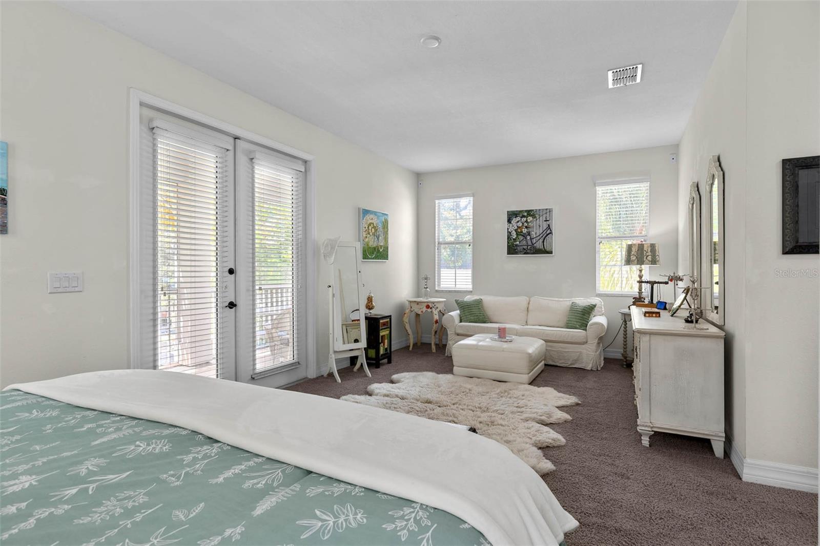 426 SCOTLAND ST — photo 13