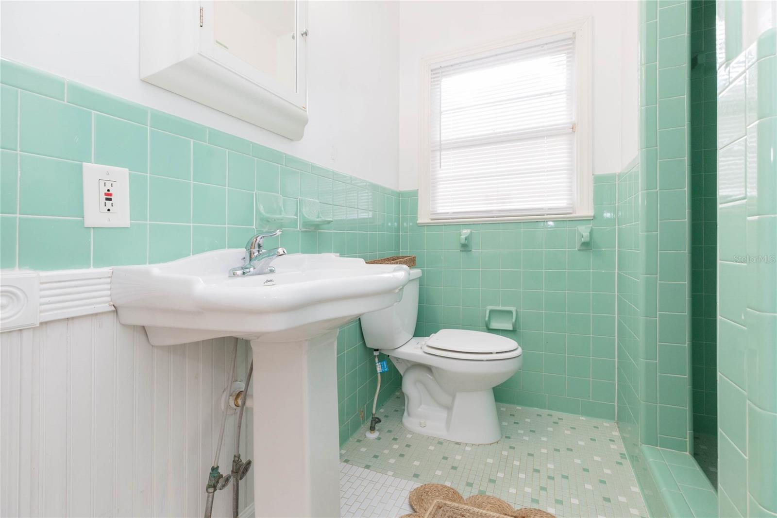 37935 COLEMAN AVE — photo 22