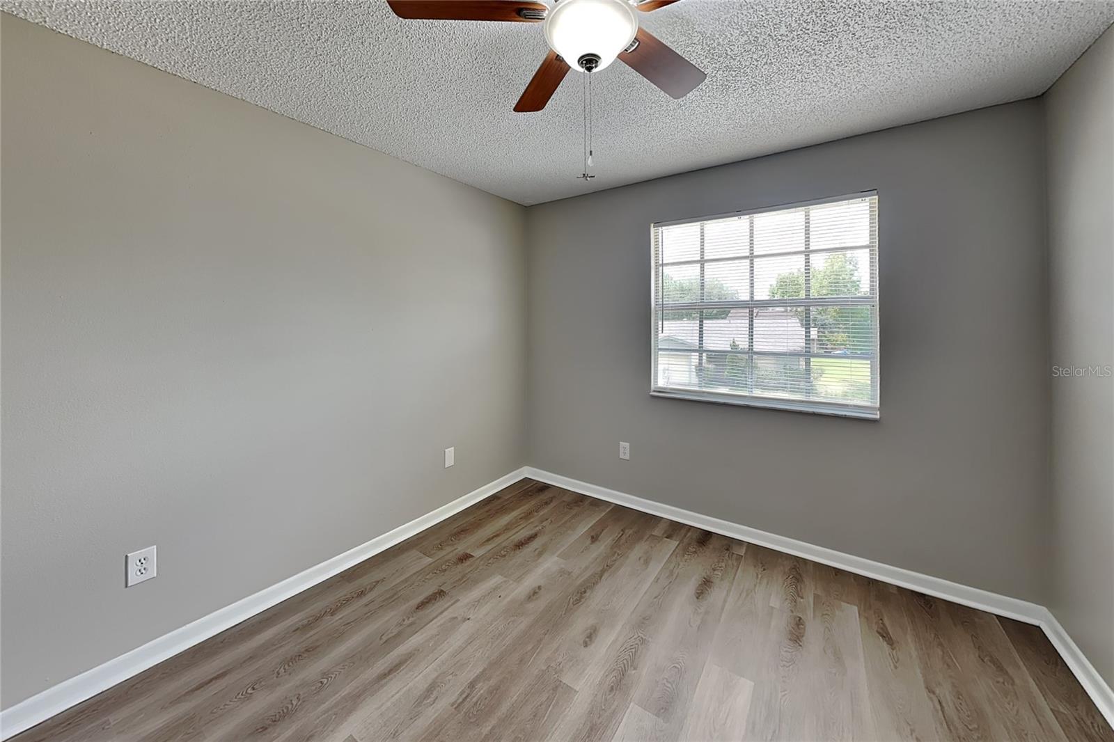 Home in BRANDON — photo 11