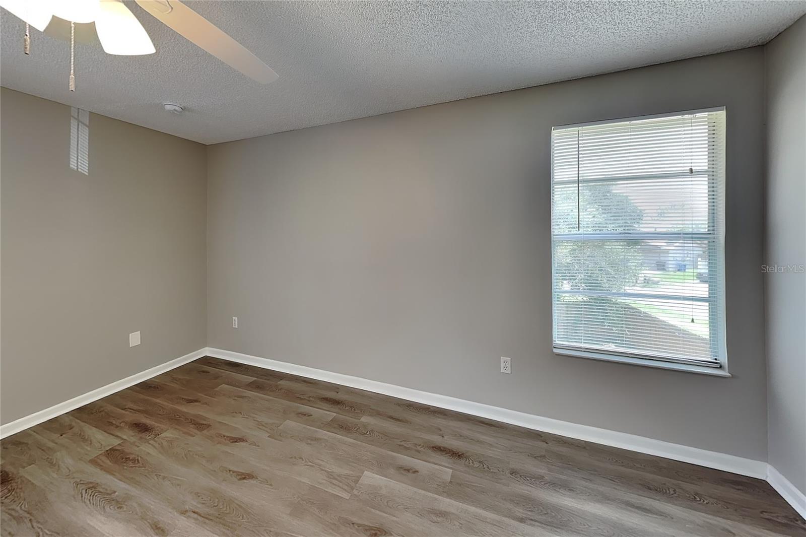 Home in BRANDON — photo 7