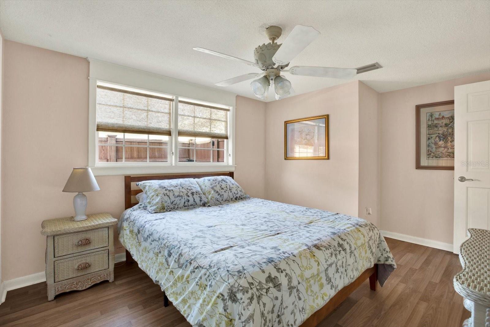 1601 AVOCA DR — photo 18