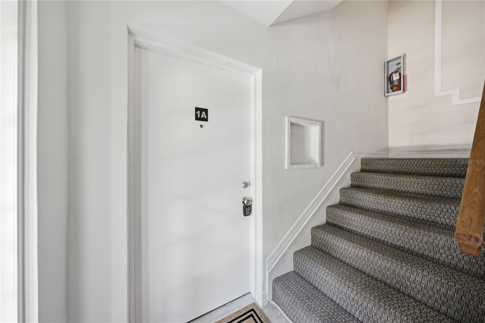 6930A PLACE DE LA PAIX #1A — photo 2