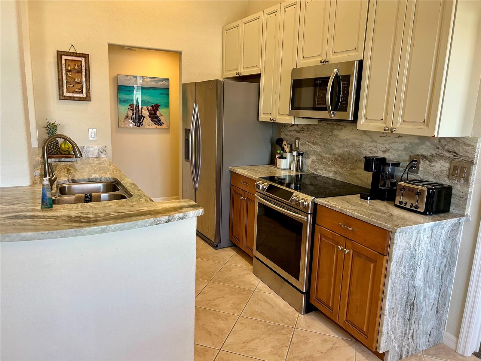 980 COOPER ST #402 — photo 10