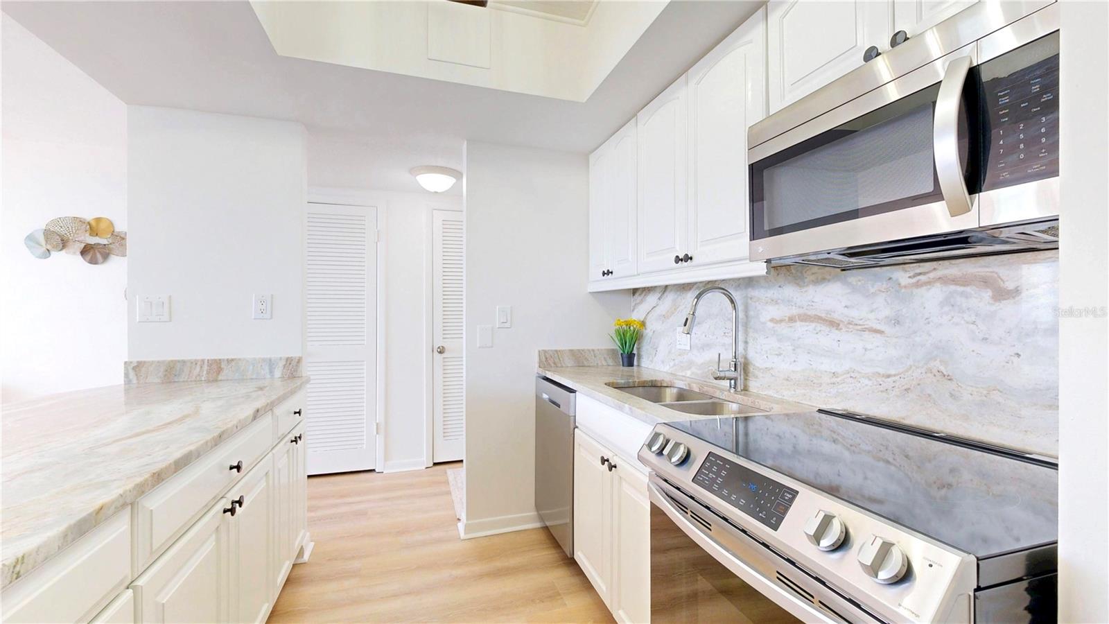 5396 GULF BLVD #909 — photo 17