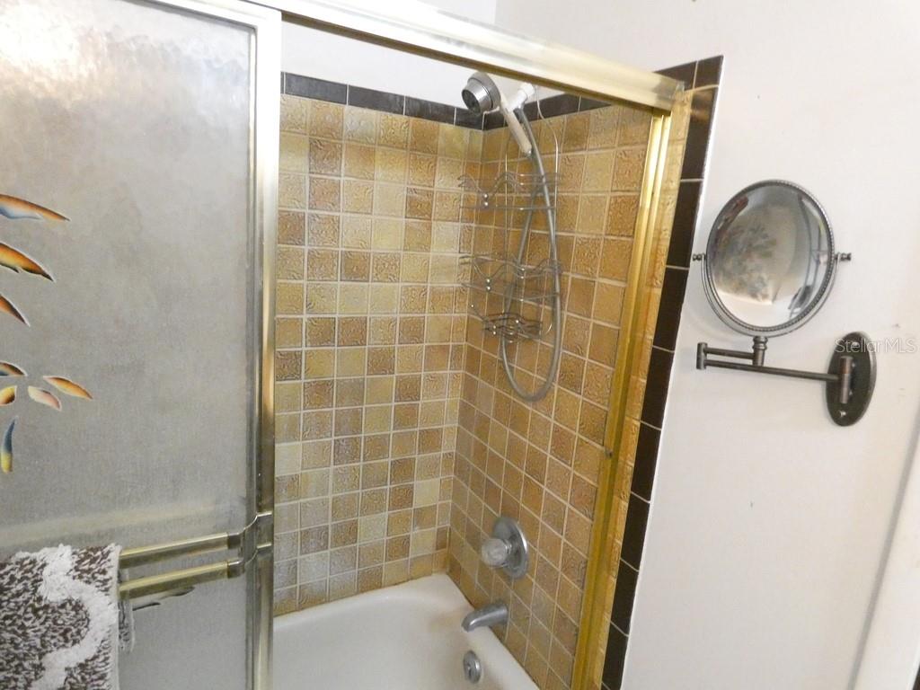 9940 EAGLES POINT CIR #3 — photo 22