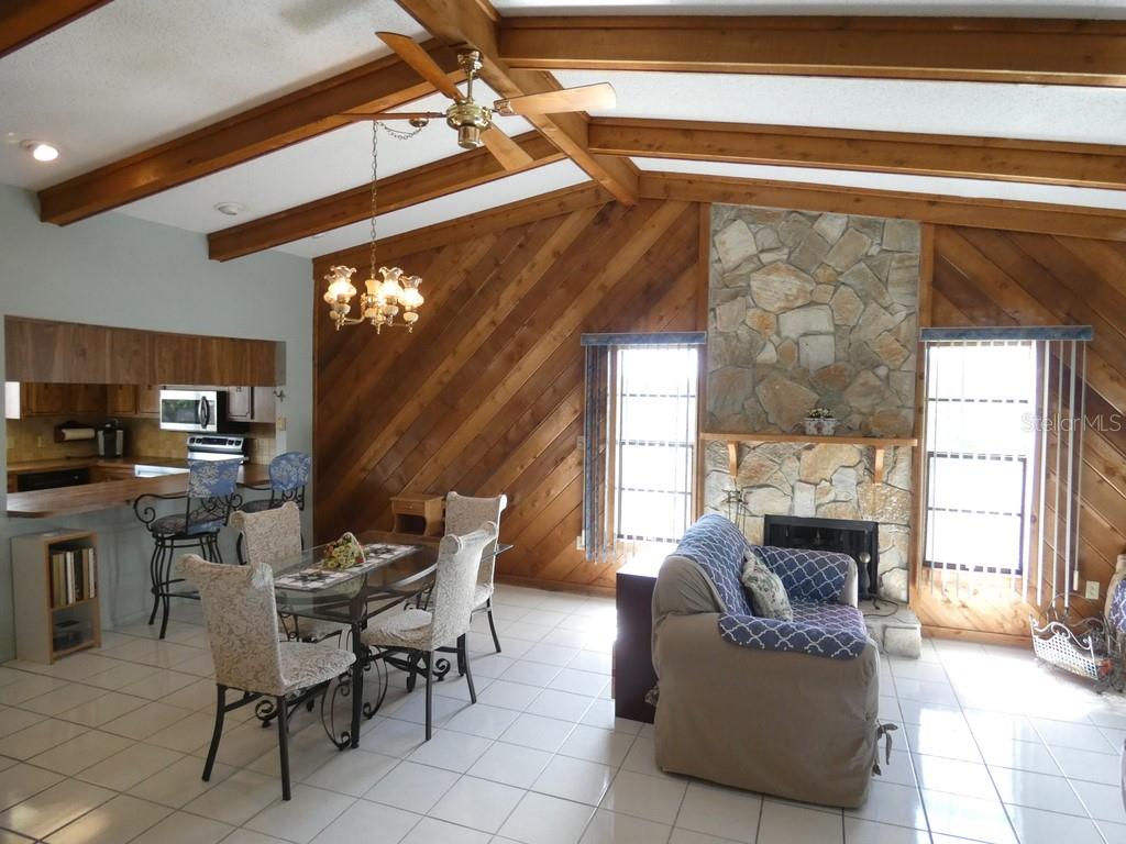 9940 EAGLES POINT CIR #3 — photo 8