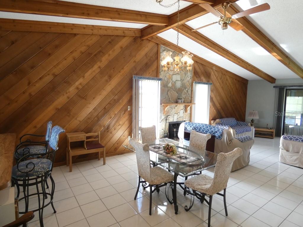 9940 EAGLES POINT CIR #3 — photo 9