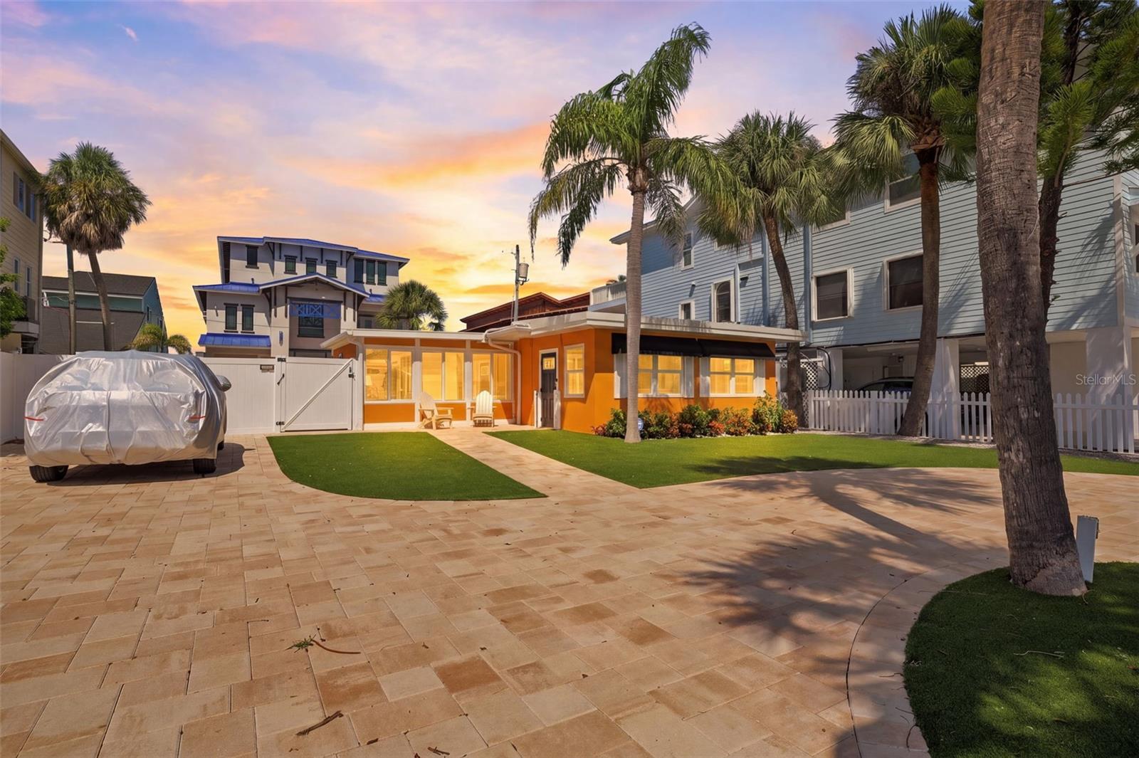2706 GULF BLVD — photo 3