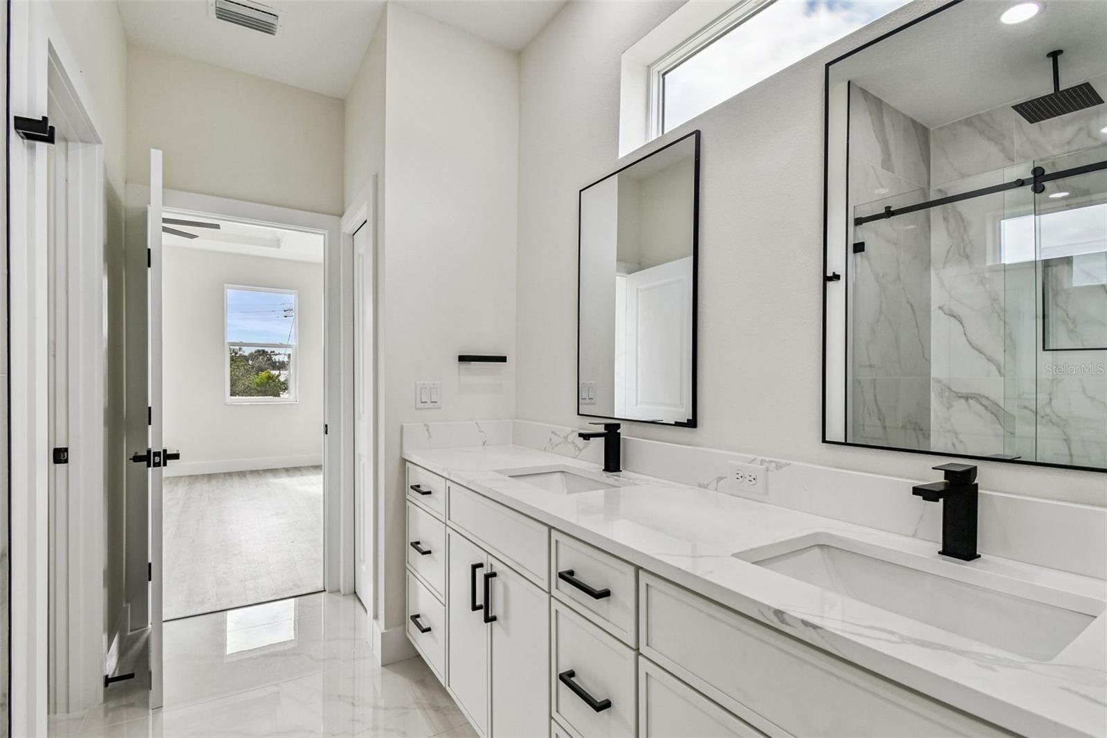 3017 W SPRUCE ST — photo 40