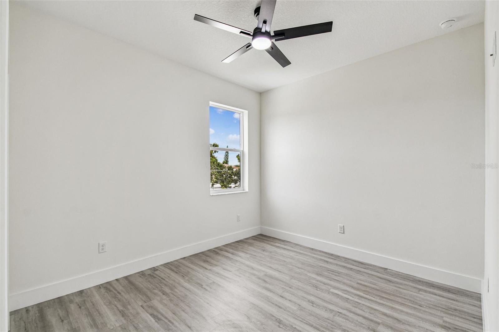 3017 W SPRUCE ST — photo 44