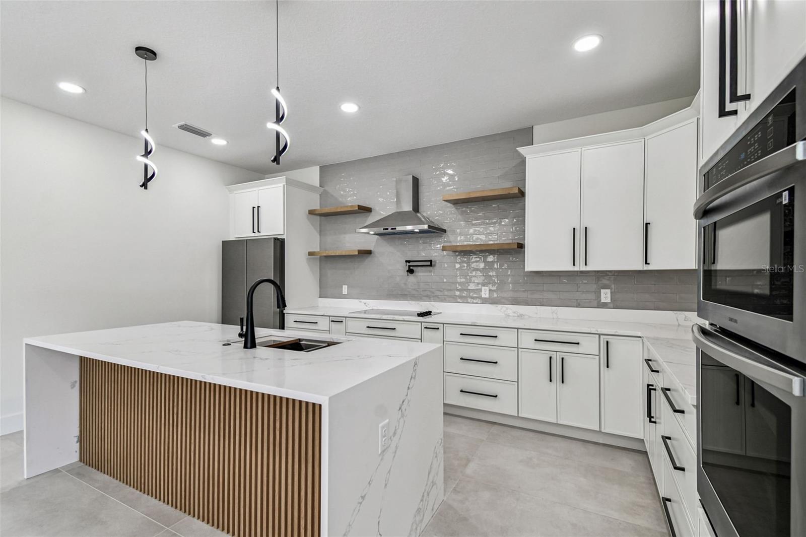 3017 W SPRUCE ST — photo 21