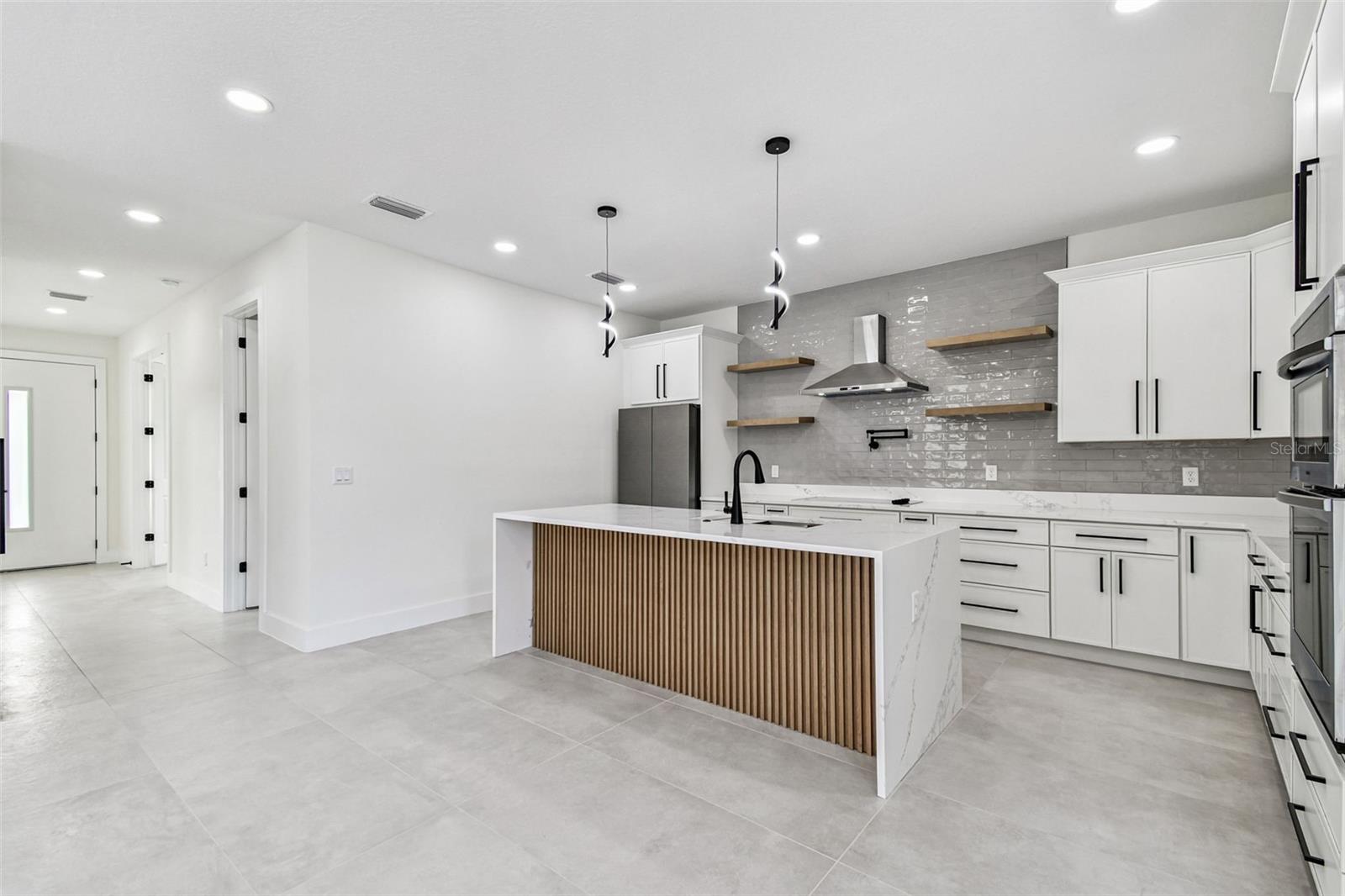 3017 W SPRUCE ST — photo 18