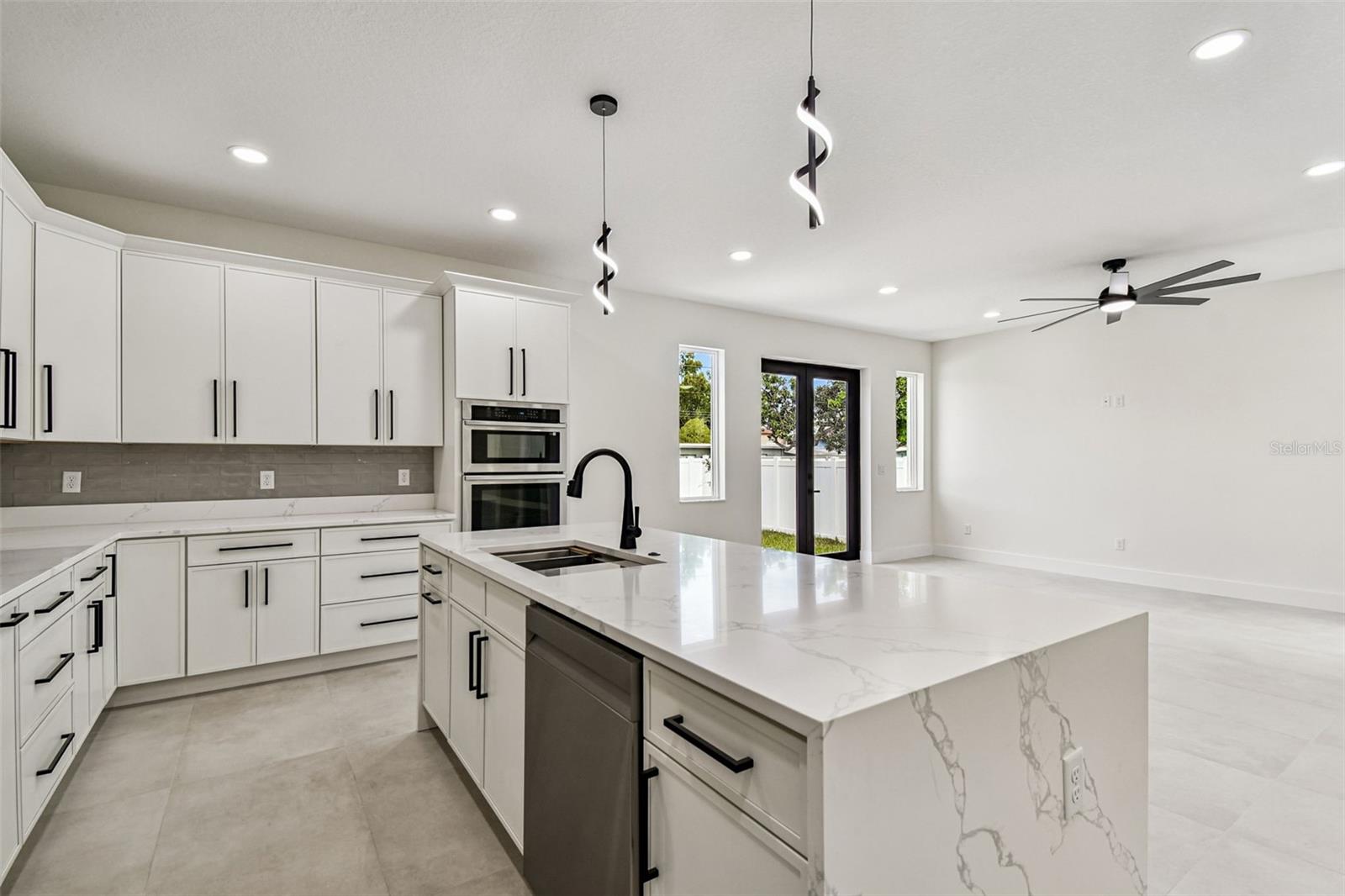 3017 W SPRUCE ST — photo 26