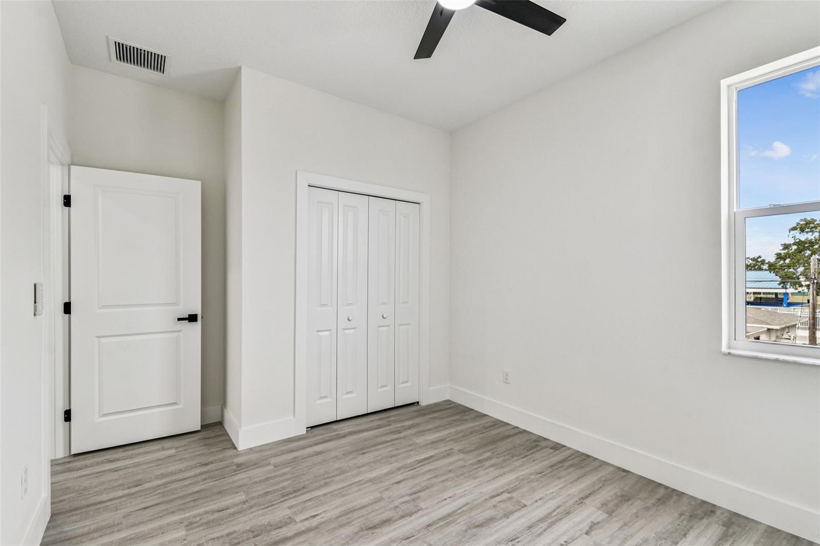 3017 W SPRUCE ST — photo 45