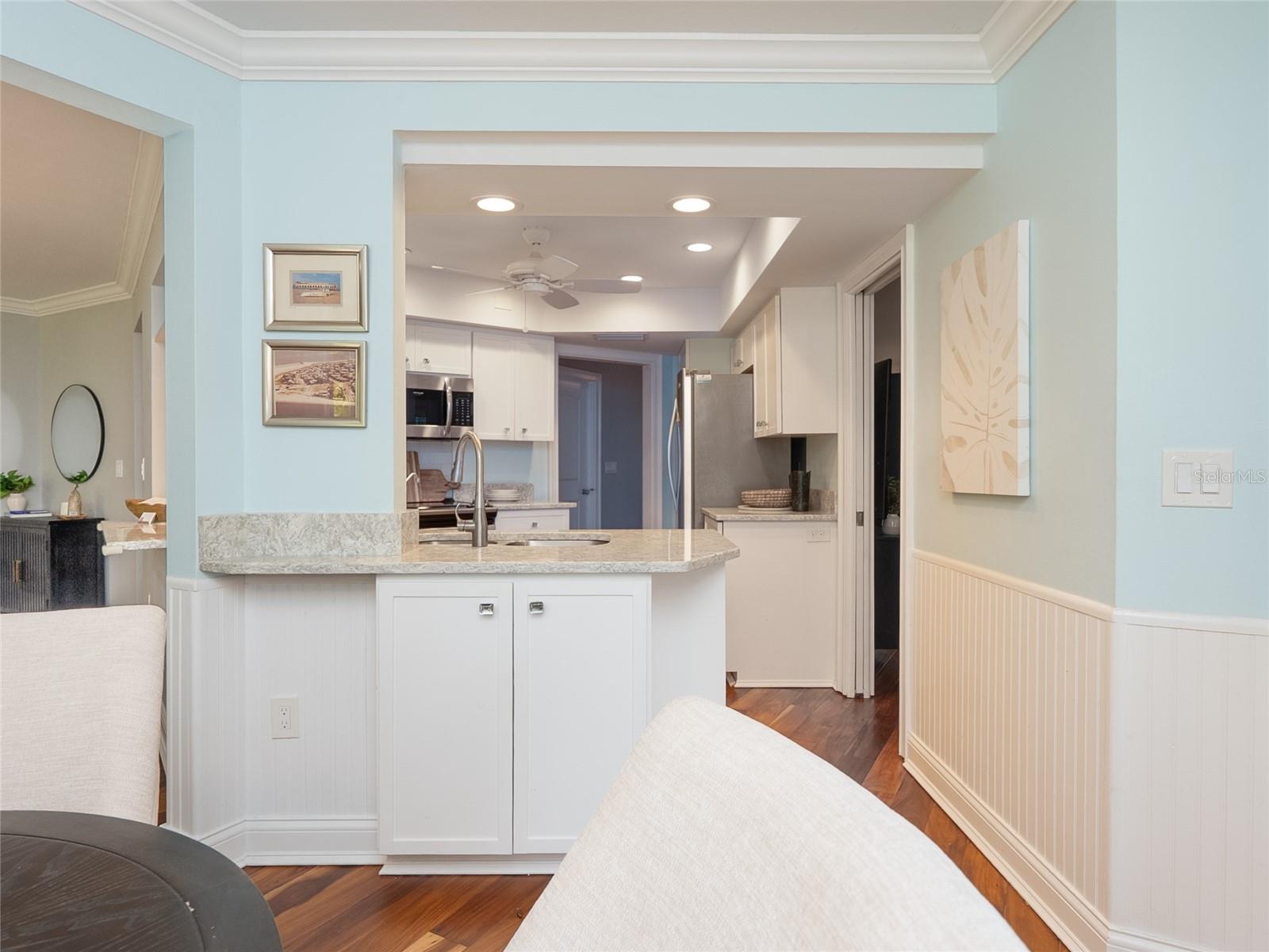 912 DAWN ST — photo 19