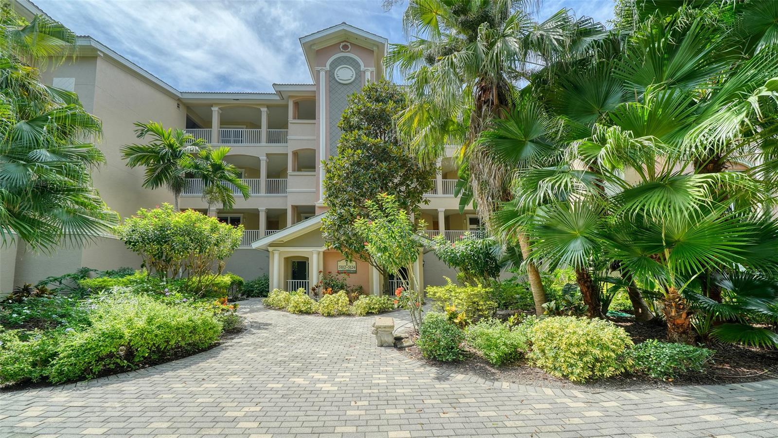 5122 MANORWOOD DR #4B — photo 3