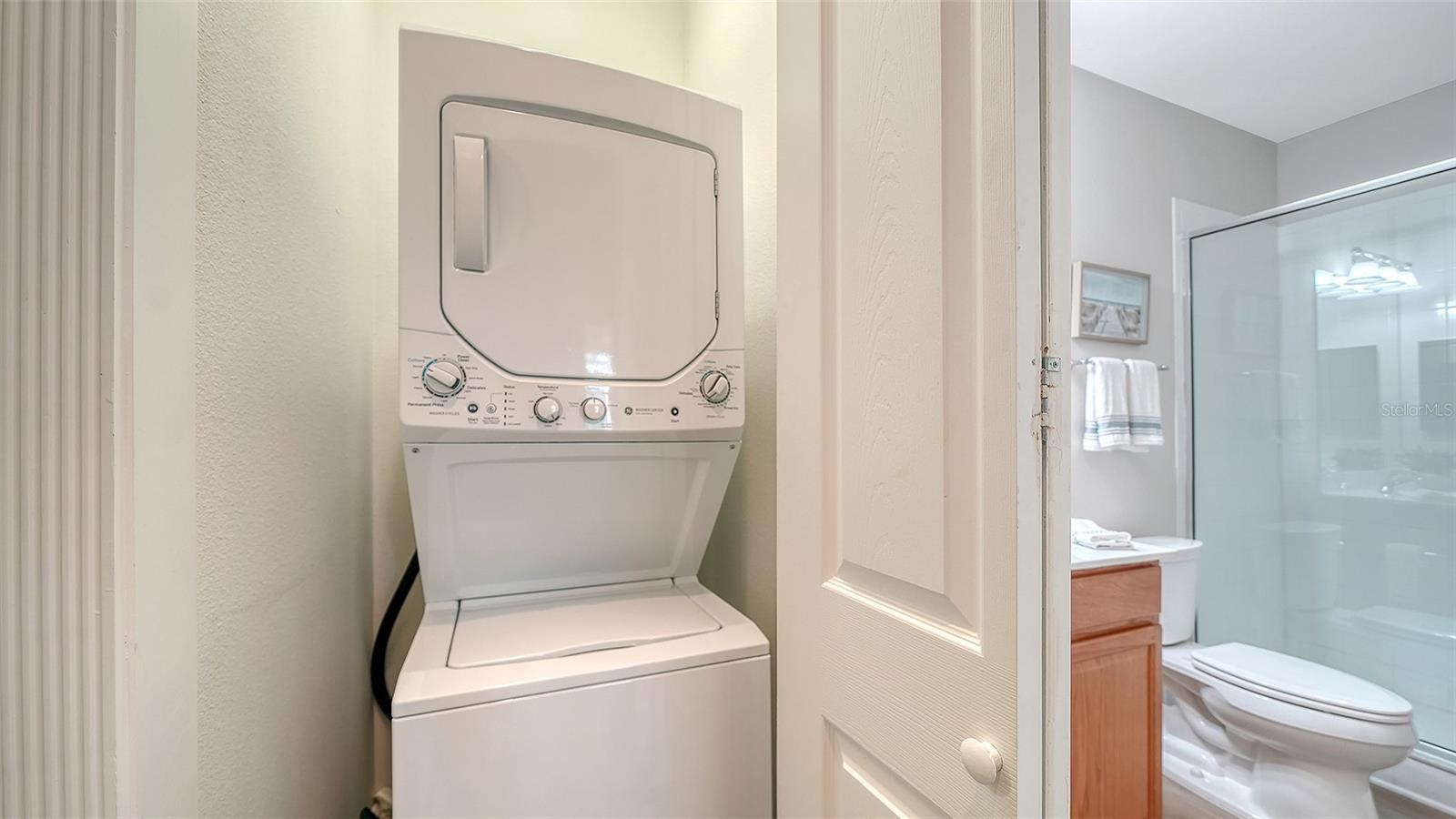 5122 MANORWOOD DR #4B — photo 36