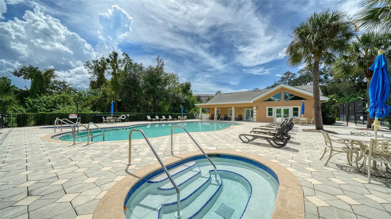 5122 MANORWOOD DR #4B — photo 53