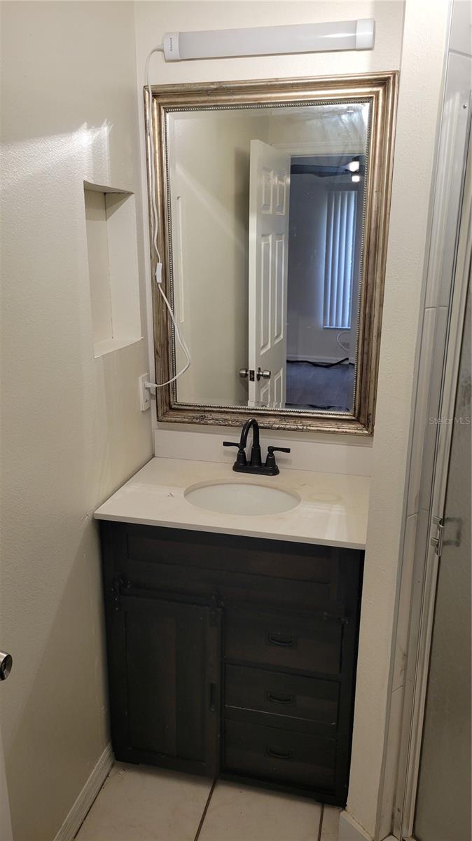 701 E ORCHID AVE — photo 10