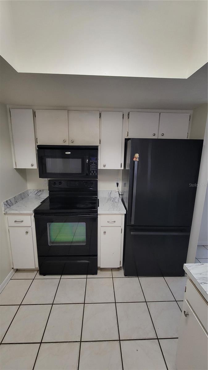 701 E ORCHID AVE — photo 8