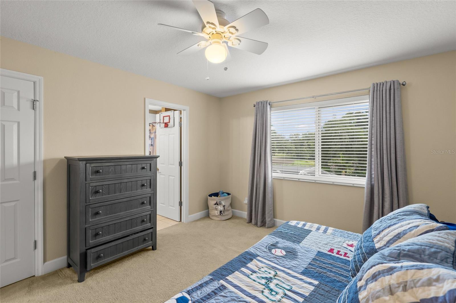 1772 PINYON PINE DR — photo 32