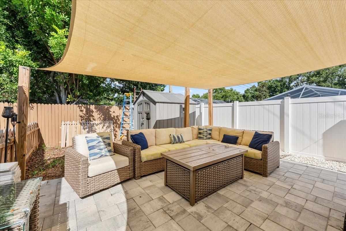 490 E LAKE DR — photo 33
