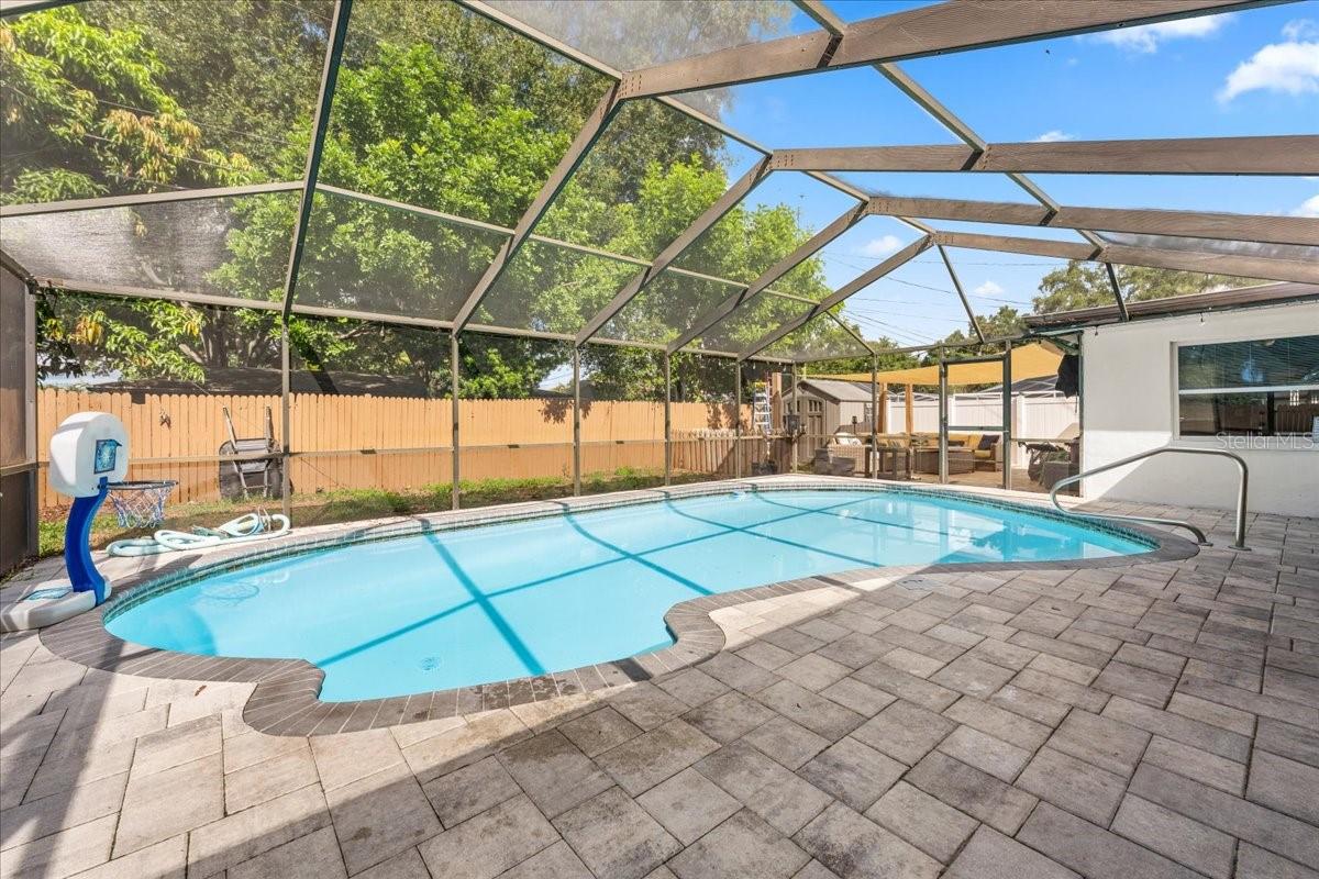 490 E LAKE DR — photo 31