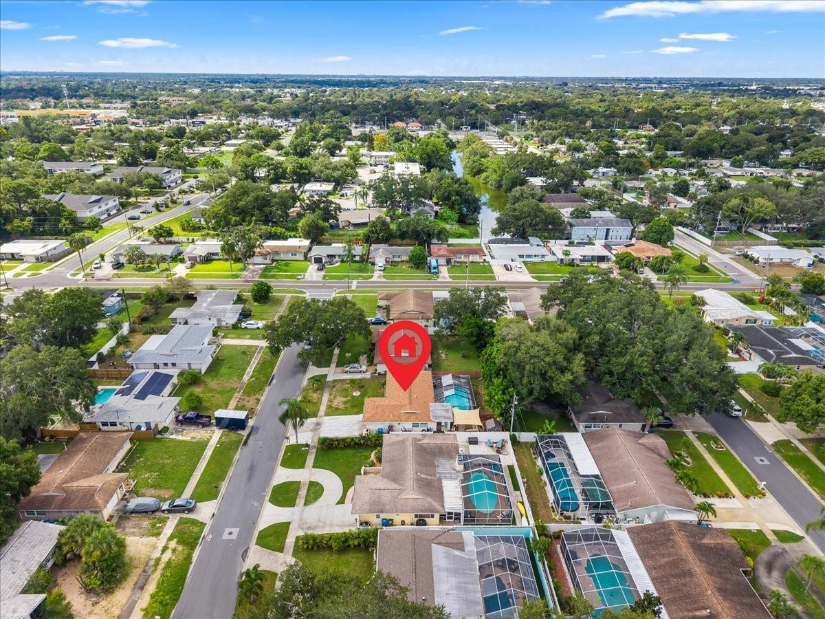 490 E LAKE DR — photo 44