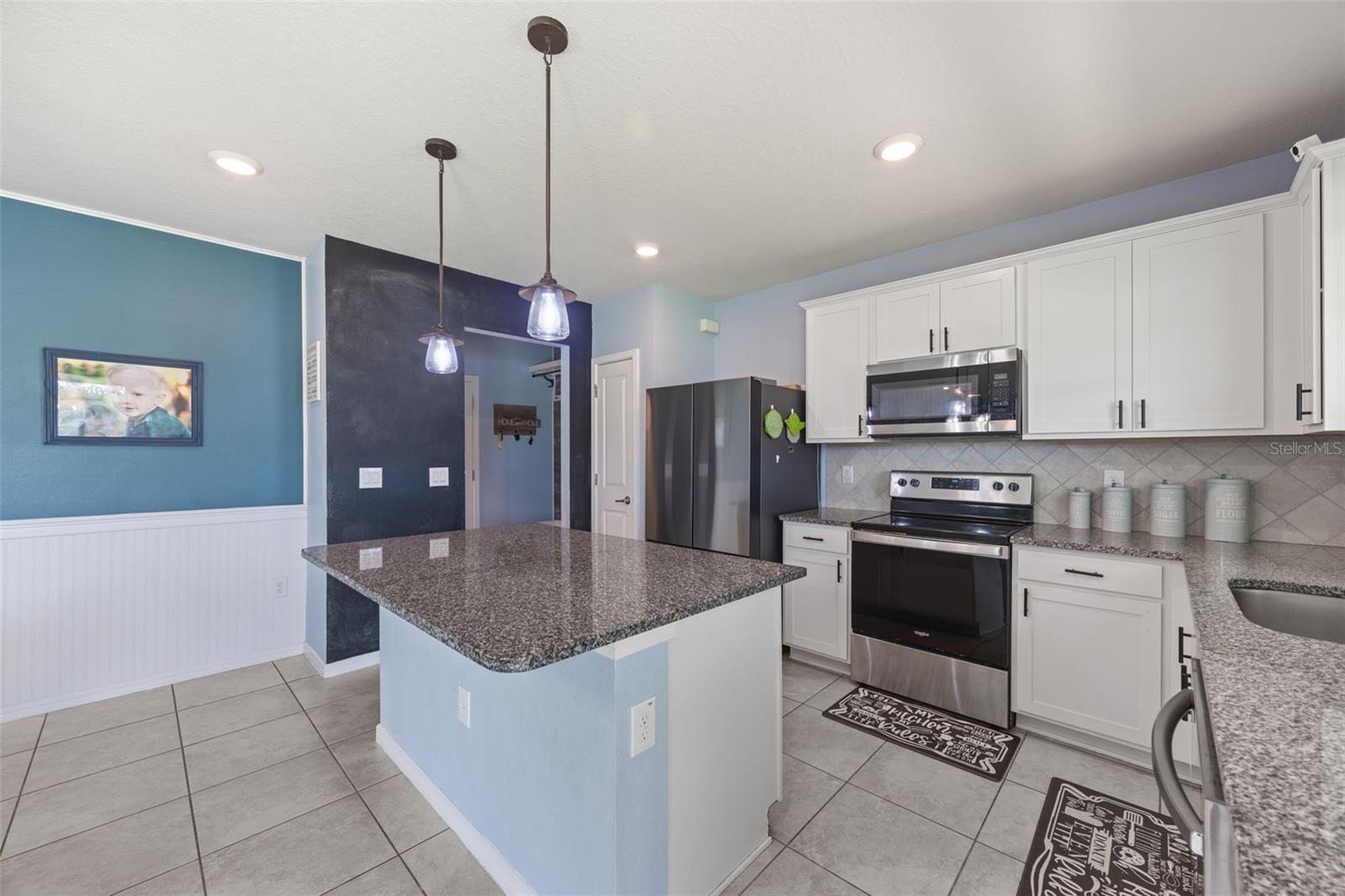 1007 GOLDEN SHINER AVE — photo 19