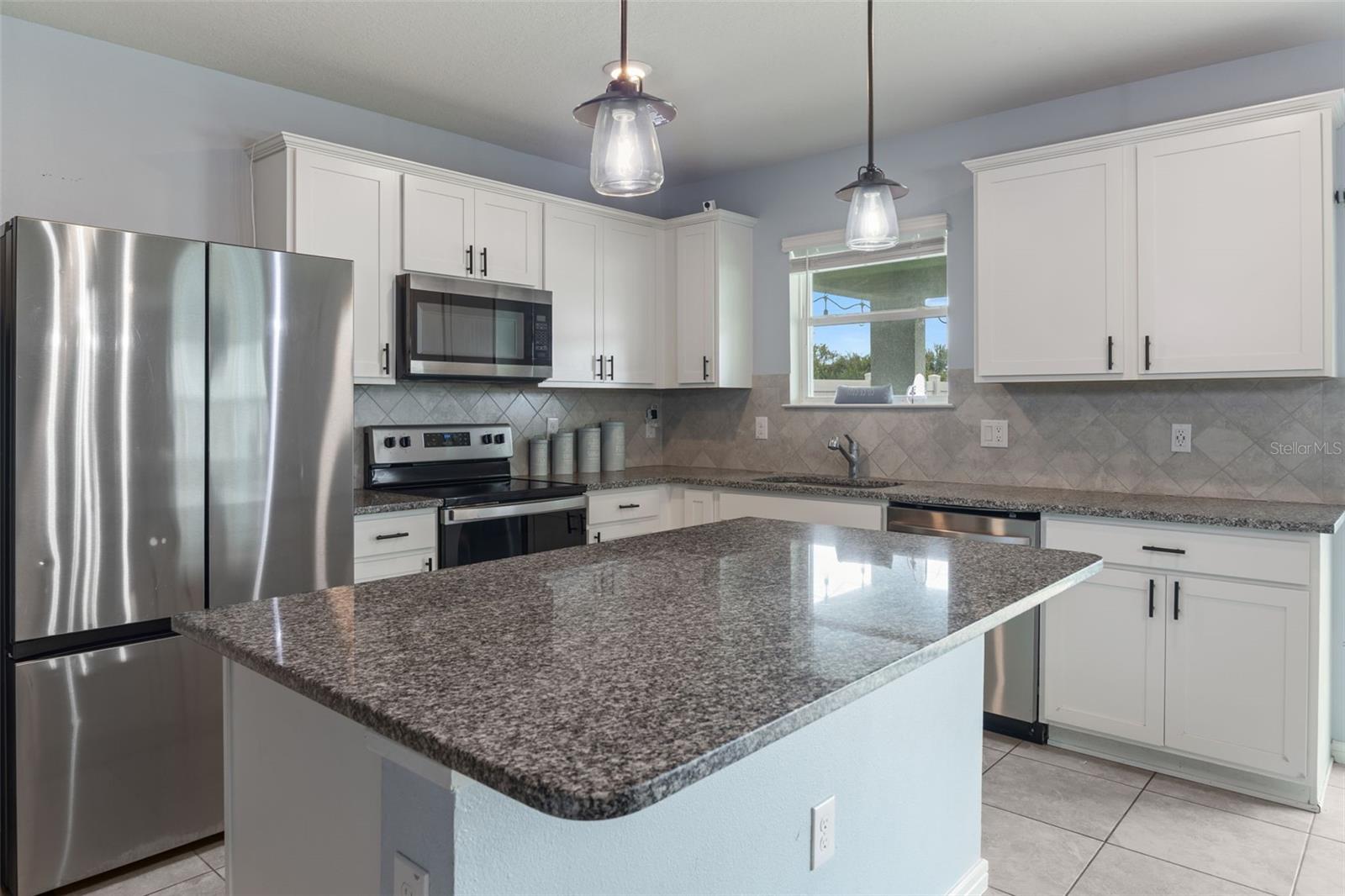 1007 GOLDEN SHINER AVE — photo 16