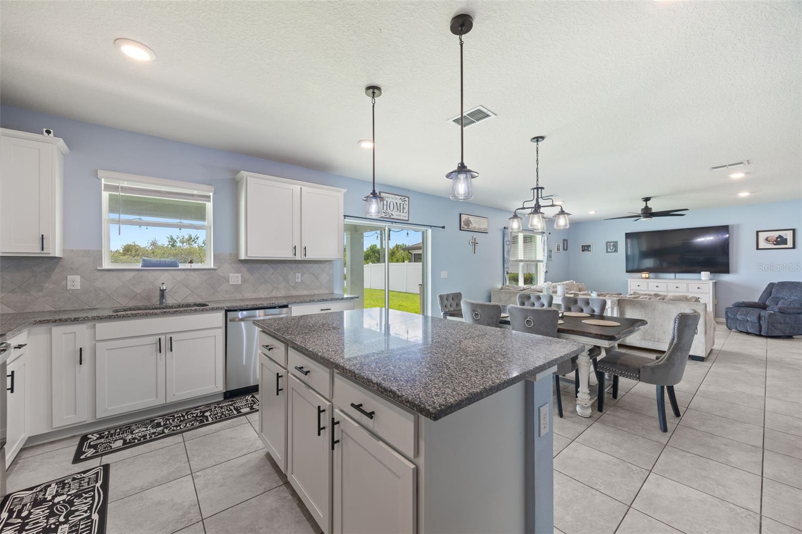 1007 GOLDEN SHINER AVE — photo 17