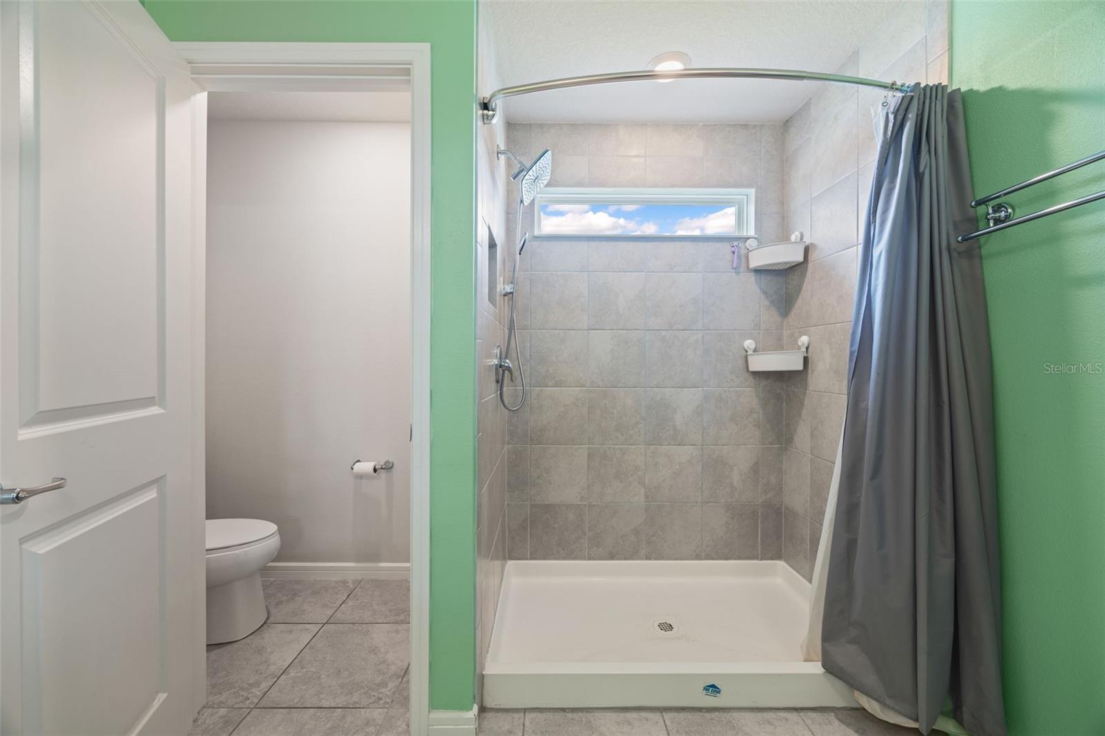 1007 GOLDEN SHINER AVE — photo 40
