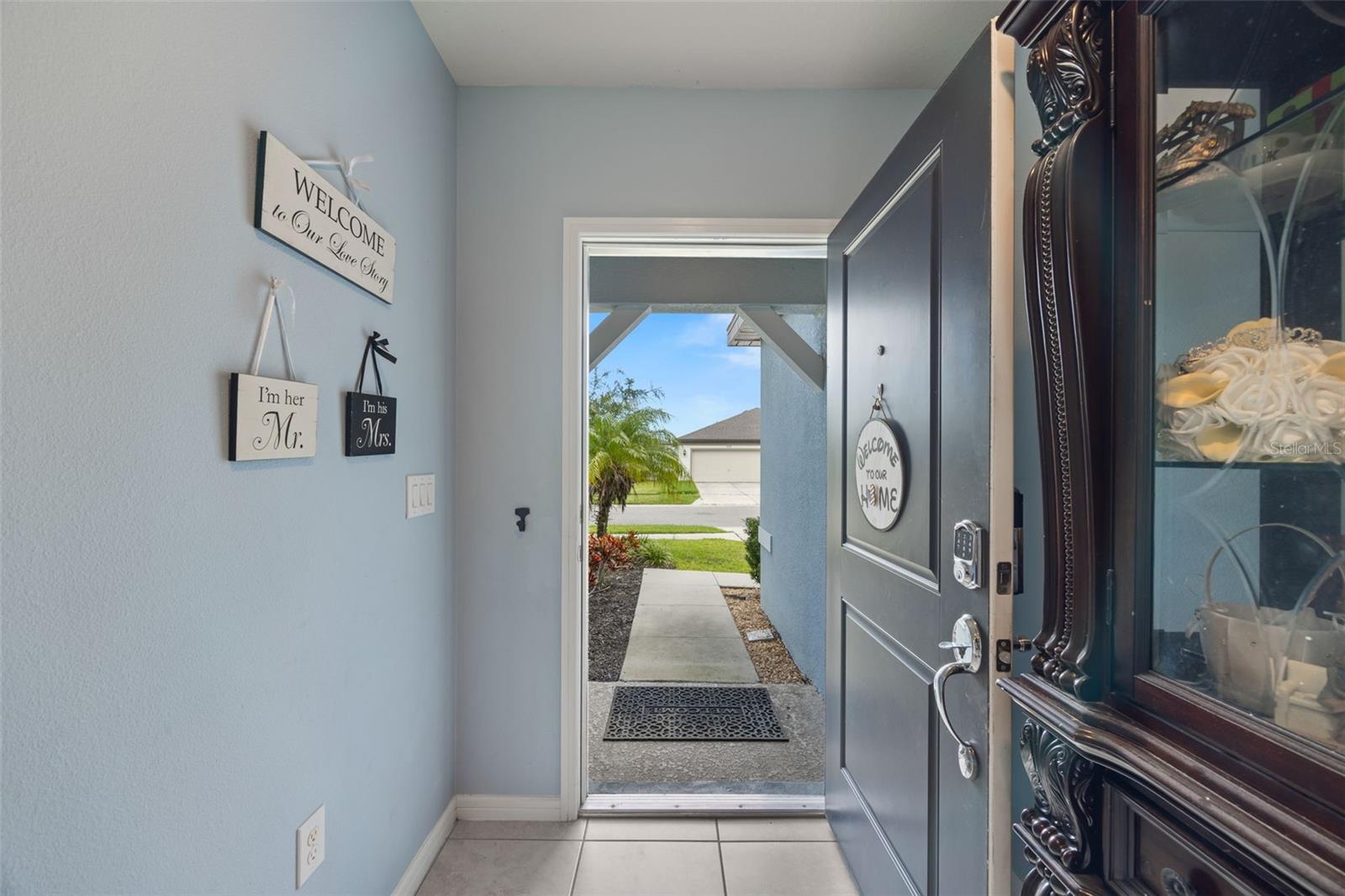 1007 GOLDEN SHINER AVE — photo 3