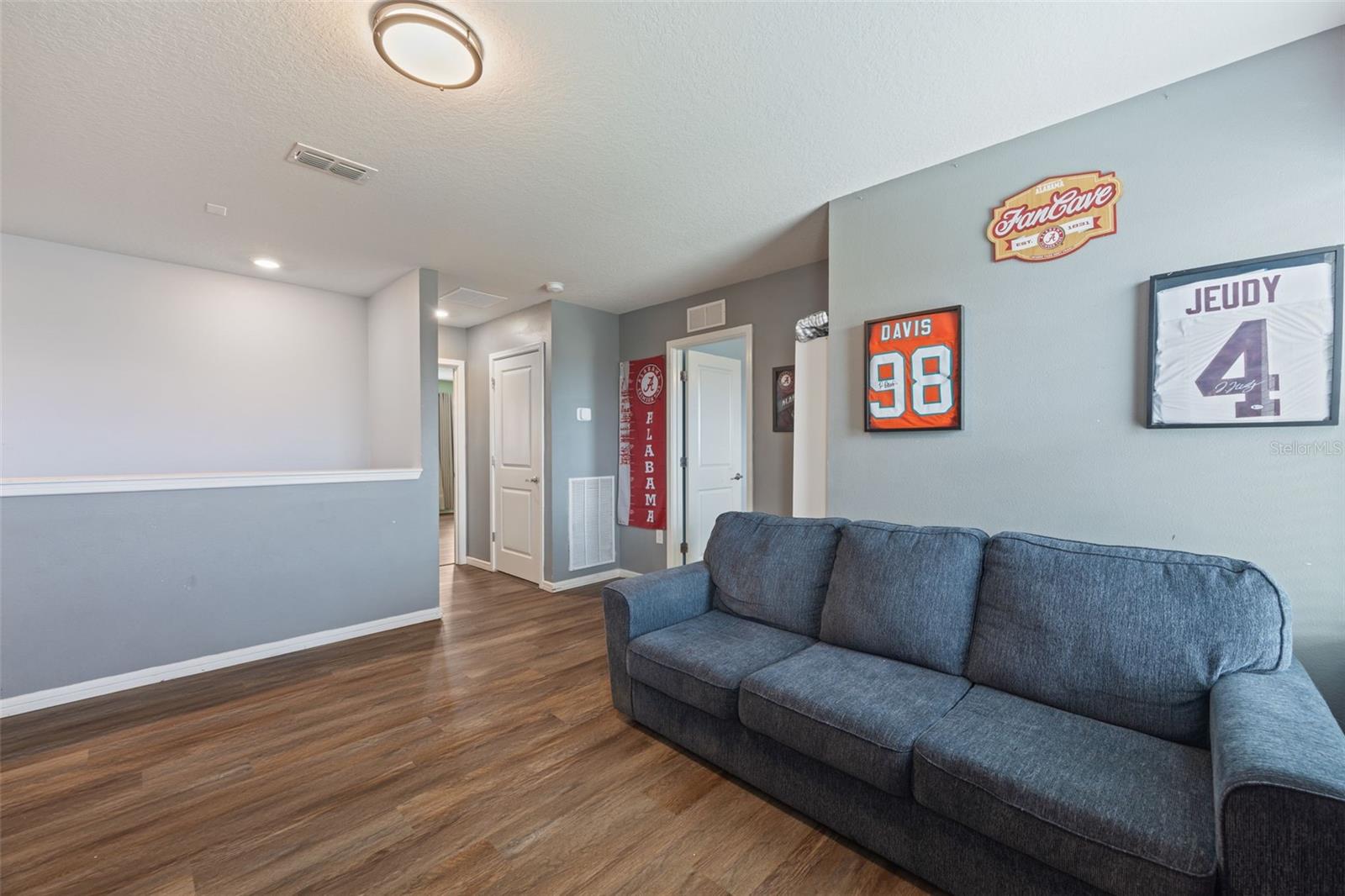 1007 GOLDEN SHINER AVE — photo 32