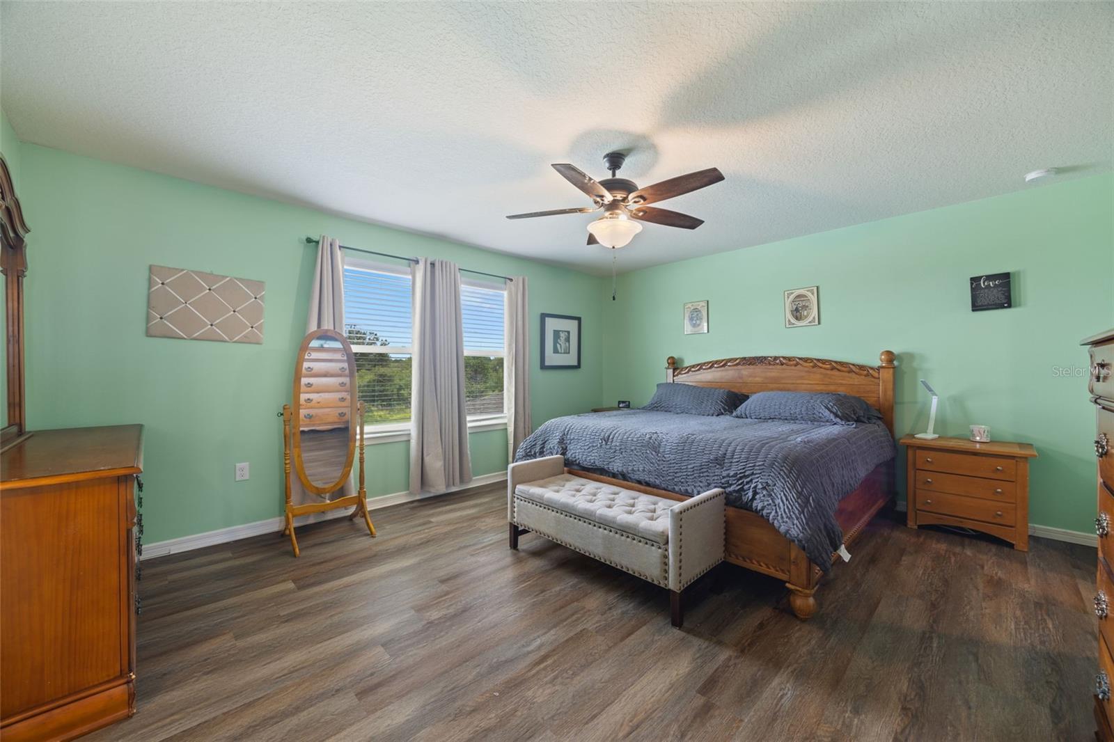 1007 GOLDEN SHINER AVE — photo 36