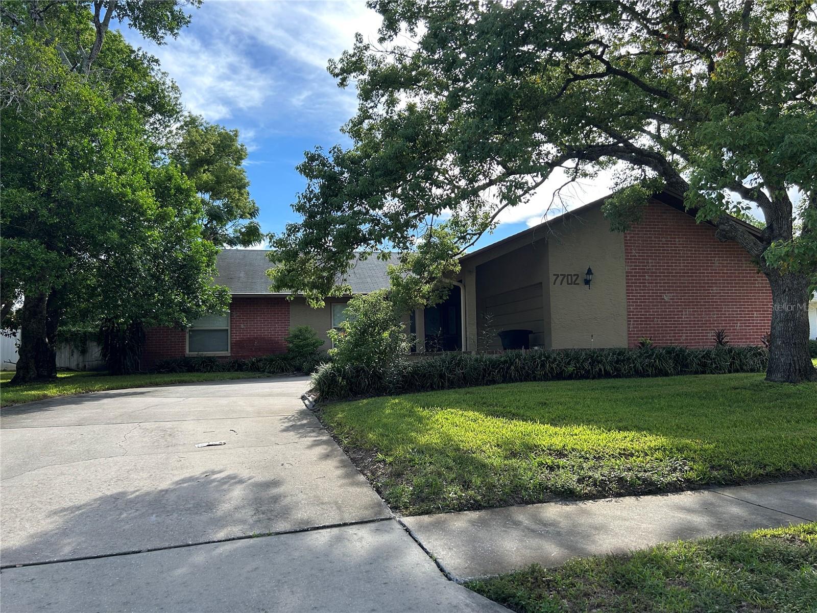 7702 RUSTY HOOK CT — photo 3