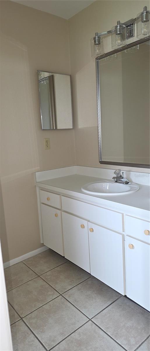 Home in PINELLAS PARK — photo 5